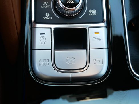 Certified 2025 Kia Telluride SX Prestige X-Line AWD/4WD image 31