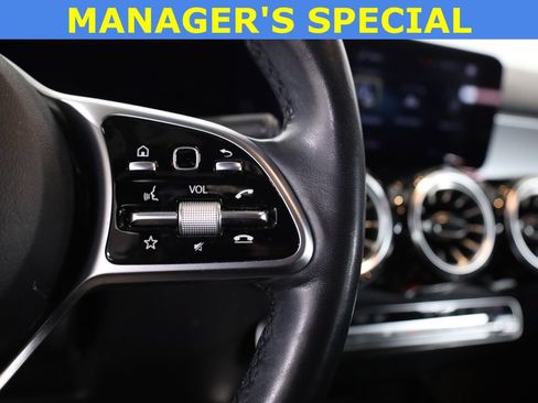 Used 2022 Mercedes-Benz GLB 250 4MATIC image 14