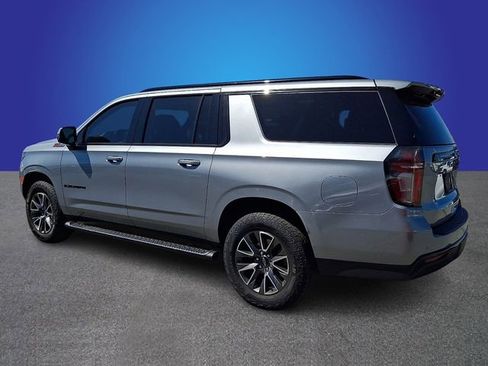 Used 2024 Chevrolet Suburban Z71 w/ Luxury Package AWD/4WD image 6
