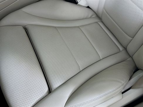 Used 2022 Mercedes-Benz GLC 300 GLC 300 w/ Premium Package Lite image 24