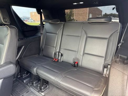 Used 2021 GMC Yukon SLT w/ SLT Luxury Plus Package AWD/4WD image 13