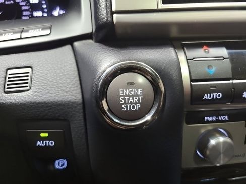 Used 2016 Lexus LS 460 AWD w/ Comfort Package image 36