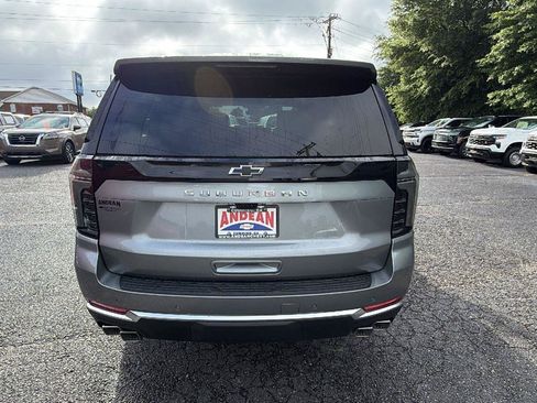 New 2026 Chevrolet Suburban High Country AWD/4WD image 10