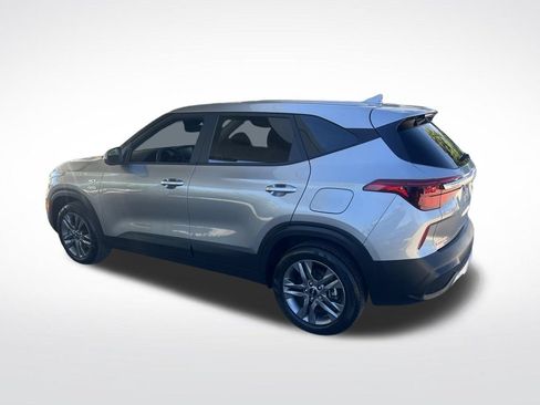 Certified 2023 Kia Seltos LX AWD/4WD image 48