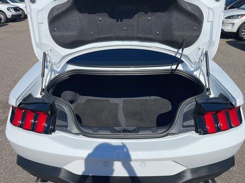 Certified 2025 Ford Mustang Coupe image 7