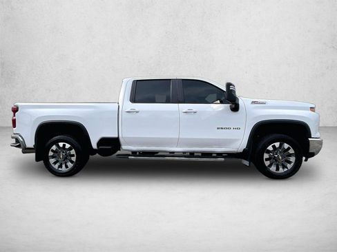 Used 2024 Chevrolet Silverado 2500 LT AWD/4WD image 5