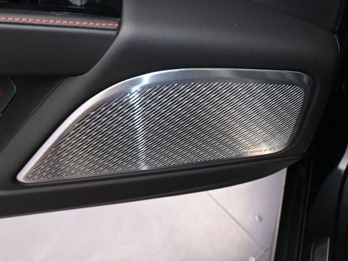 Used 2023 Maserati Grecale Modena image 16