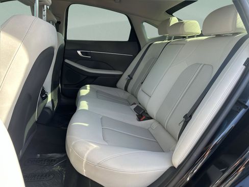 Certified 2025 Hyundai Sonata SEL FWD image 16