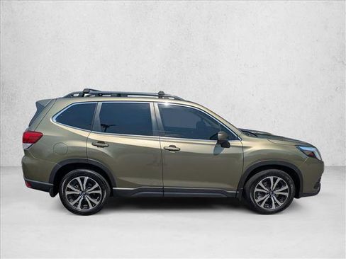Used 2022 Subaru Forester Limited AWD/4WD image 4