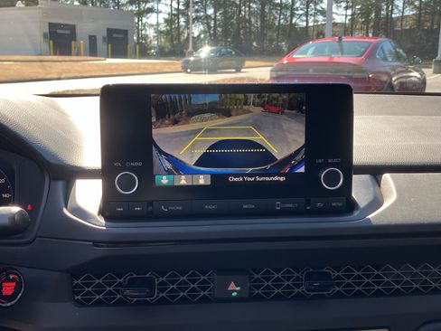 Used 2023 Honda Accord LX image 27