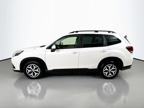 Used 2022 Subaru Forester Premium AWD/4WD image 7