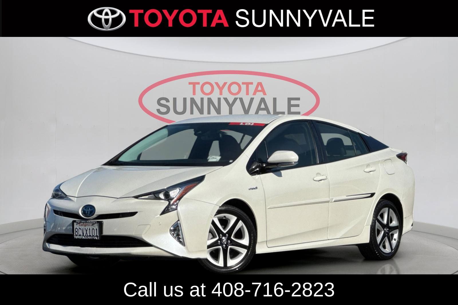 Used 2018 Toyota Prius Four Touring w/ Premium Convenience Package FWD image 2