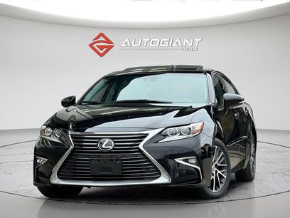 Used 2017 Lexus ES 350 w/ Luxury Package