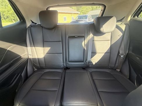 Used 2017 Buick Encore Essence FWD image 20