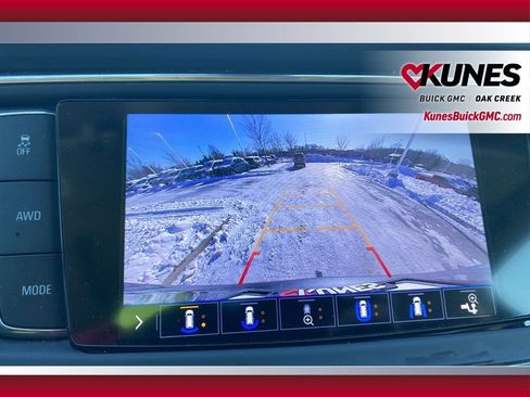 Used 2021 Buick Enclave Avenir w/ Avenir Technology Package image 18