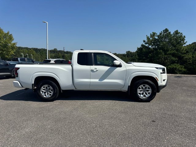 Used 2024 Nissan Frontier SV w/ Technology Package RWD image 3