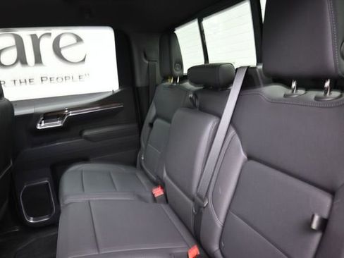 Used 2025 Chevrolet Silverado 1500 LT w/ Leather Package AWD/4WD image 20