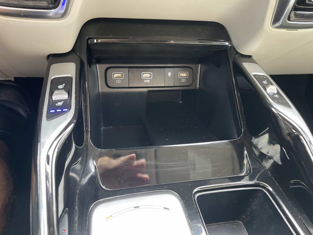 Used 2023 Kia Sorento SX Prestige w/ Panoramic Sunroof Package AWD/4WD image 25