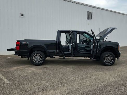 Used 2023 Ford F250 Limited AWD/4WD image 15