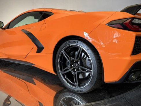 Used 2024 Chevrolet Corvette Stingray Premium Cpe w/ Z51 Performance Package RWD image 25