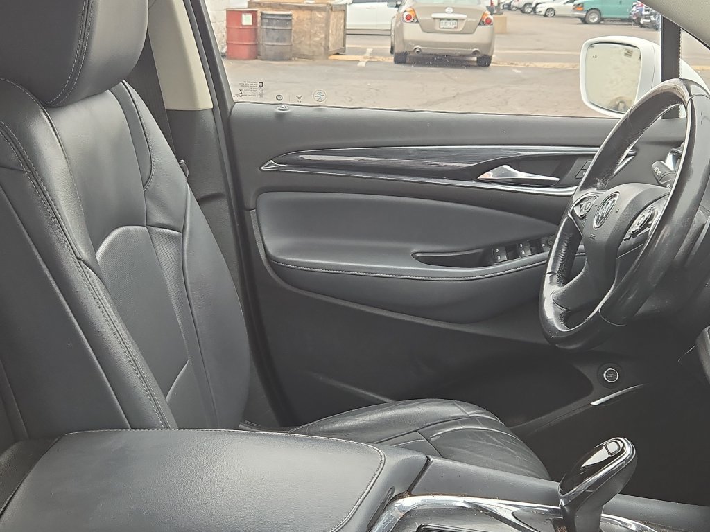 Used 2019 Buick Enclave Essence AWD/4WD image 6