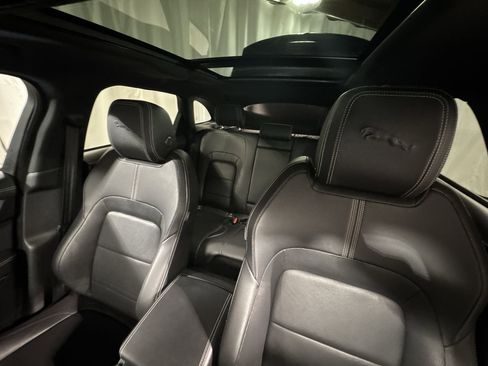 Used 2025 Jaguar F-PACE R-Dynamic S image 30