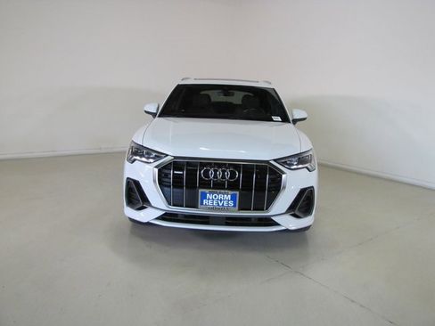 Used 2020 Audi Q3 2.0T Prestige w/ Prestige Package image 2