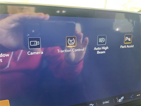 New 2026 Chevrolet Traverse LT w/ Sun and Wheel Package image 33