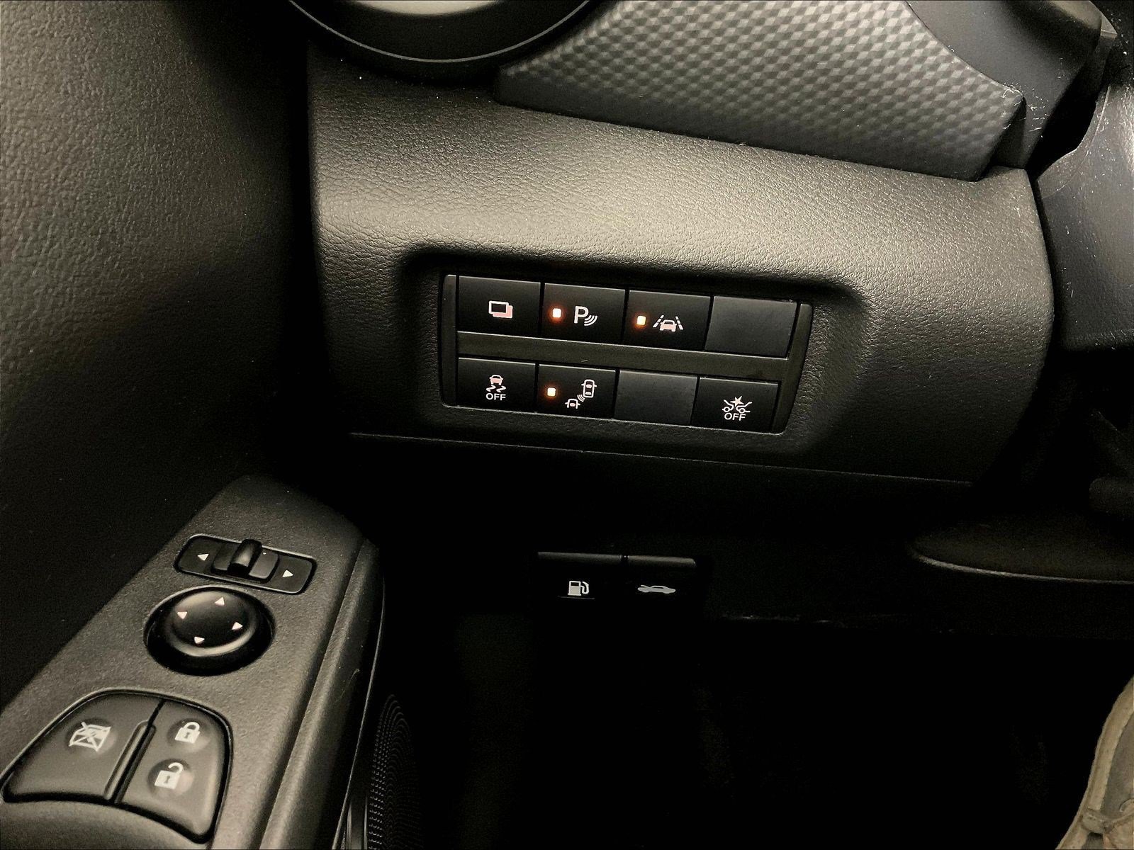 Used 2024 Nissan Kicks S FWD image 15