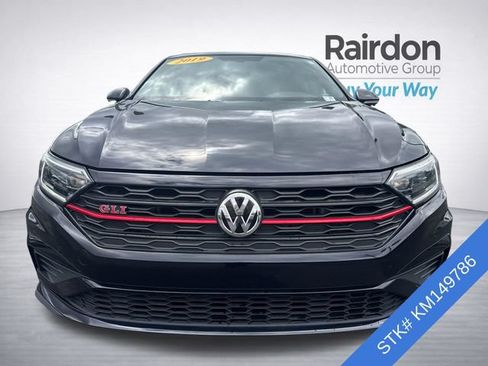 Used 2019 Volkswagen Jetta GLI FWD image 2