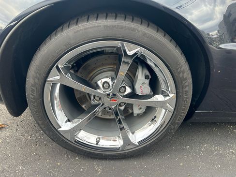 Used 2013 Chevrolet Corvette Grand Sport w/ 2LT Preferred Equipment Group image 24