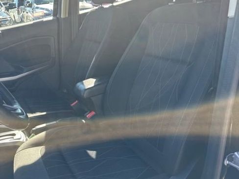 Used 2019 Ford EcoSport SE w/ SE Convenience Package image 20