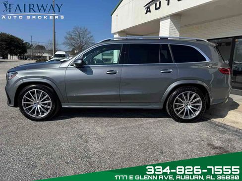 Used 2025 Mercedes-Benz GLS 450 4MATIC image 9