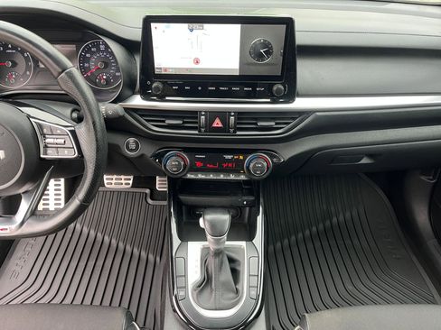 Used 2022 Kia Forte GT-Line w/ GT-Line Premium Package image 34