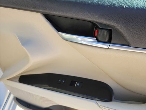 Used 2019 Toyota Camry XSE image 29
