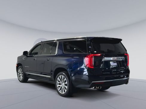 Used 2024 GMC Yukon XL Denali w/ Denali Reserve Package AWD/4WD image 8