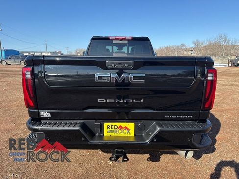 Used 2025 GMC Sierra 3500 Denali Ultimate AWD/4WD image 6
