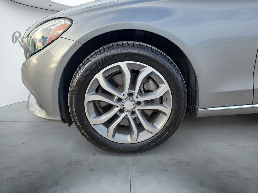 Used 2015 Mercedes-Benz C 300 4MATIC Sedan image 14