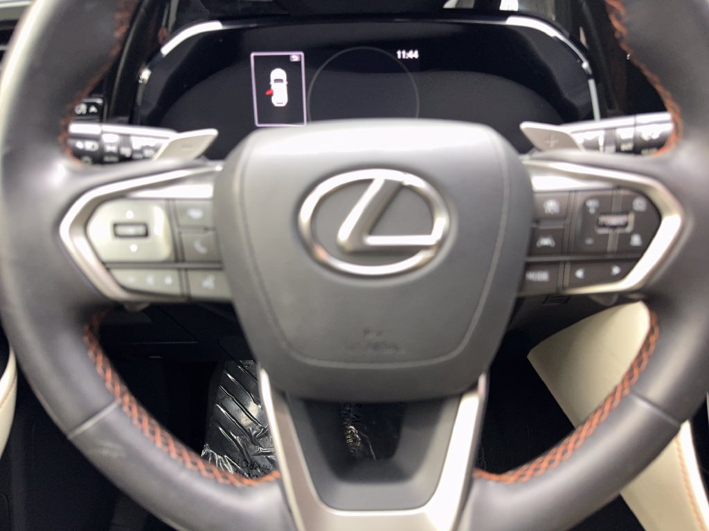 Used 2023 Lexus NX 250 FWD w/ Towing Package (2000 Lbs) image 59