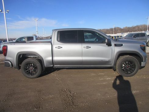 New 2026 GMC Sierra 1500 Elevation image 3