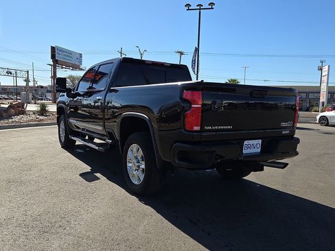 Used 2024 Chevrolet Silverado 2500 High Country image 3
