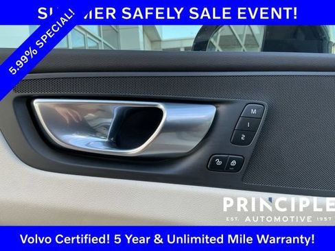 Certified 2025 Volvo XC60 B5 Core AWD/4WD image 27