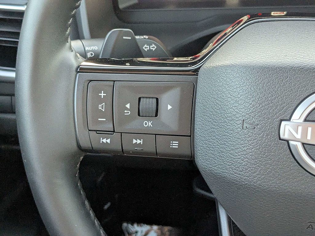 Used 2025 Nissan Rogue SL w/ SL Premium Package AWD/4WD image 29