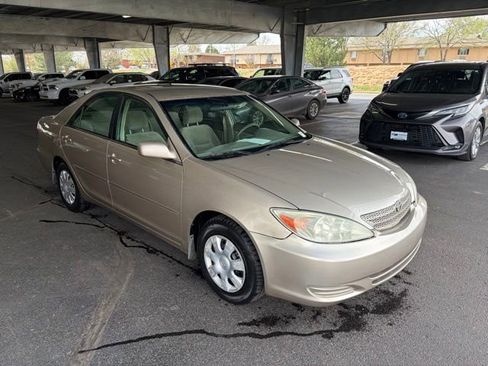 Used 2004 Toyota Camry LE image 6