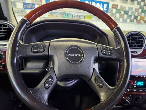 Used 2009 GMC Envoy Denali w/ Sun And 6-Disc Cd Package image 14