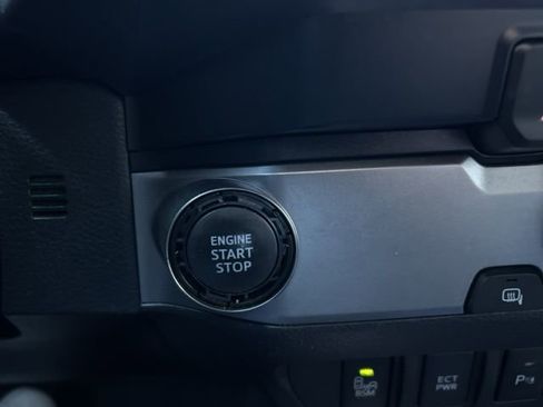 Used 2022 Toyota Tacoma Limited w/ Nightshade Package image 18