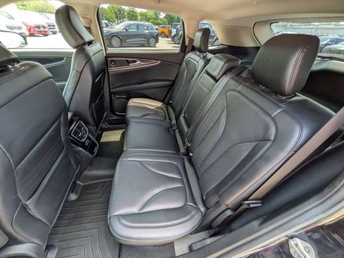 Used 2022 Lincoln Nautilus Reserve w/ Equipment Group 201A AWD/4WD image 18