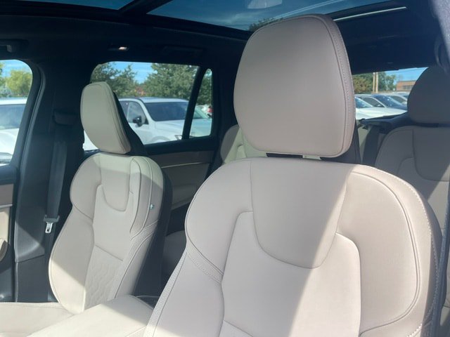 New 2026 Volvo XC90 T8 Plus w/ Protection Package Premier AWD/4WD image 9