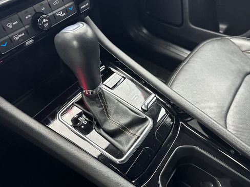 Used 2022 Jeep Compass Limited w/ Elite Group image 21