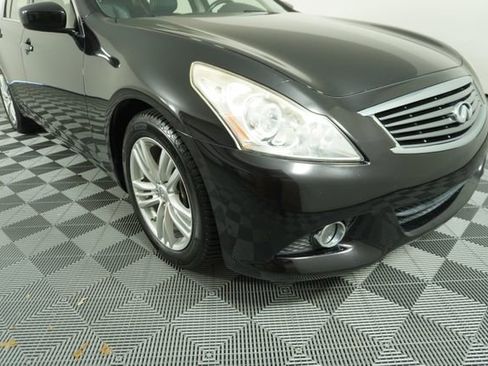 Used 2013 INFINITI G37 Journey image 10